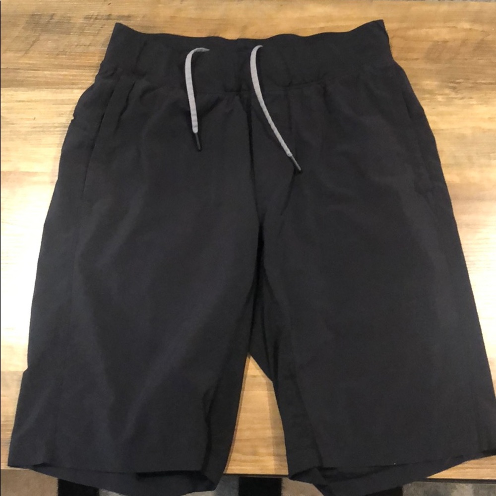 Lululemon men’s short